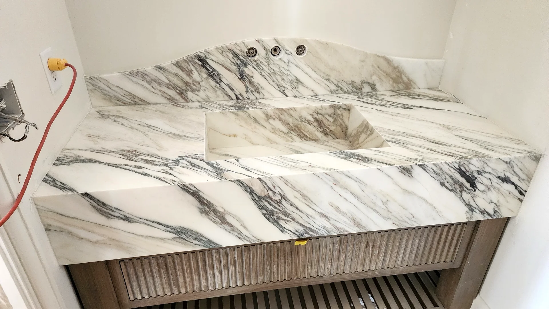 Compact Vanity Solution