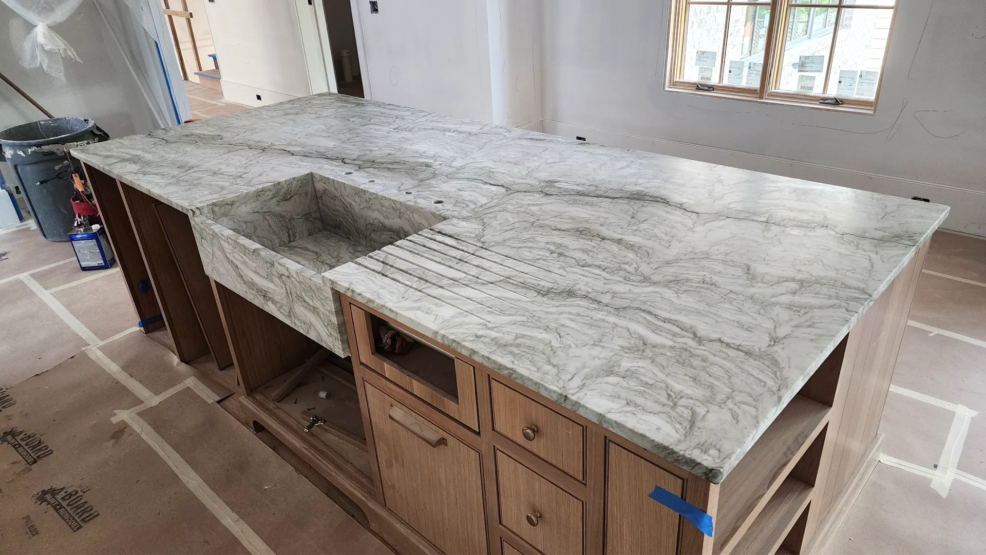 Waterfall Edge Detail