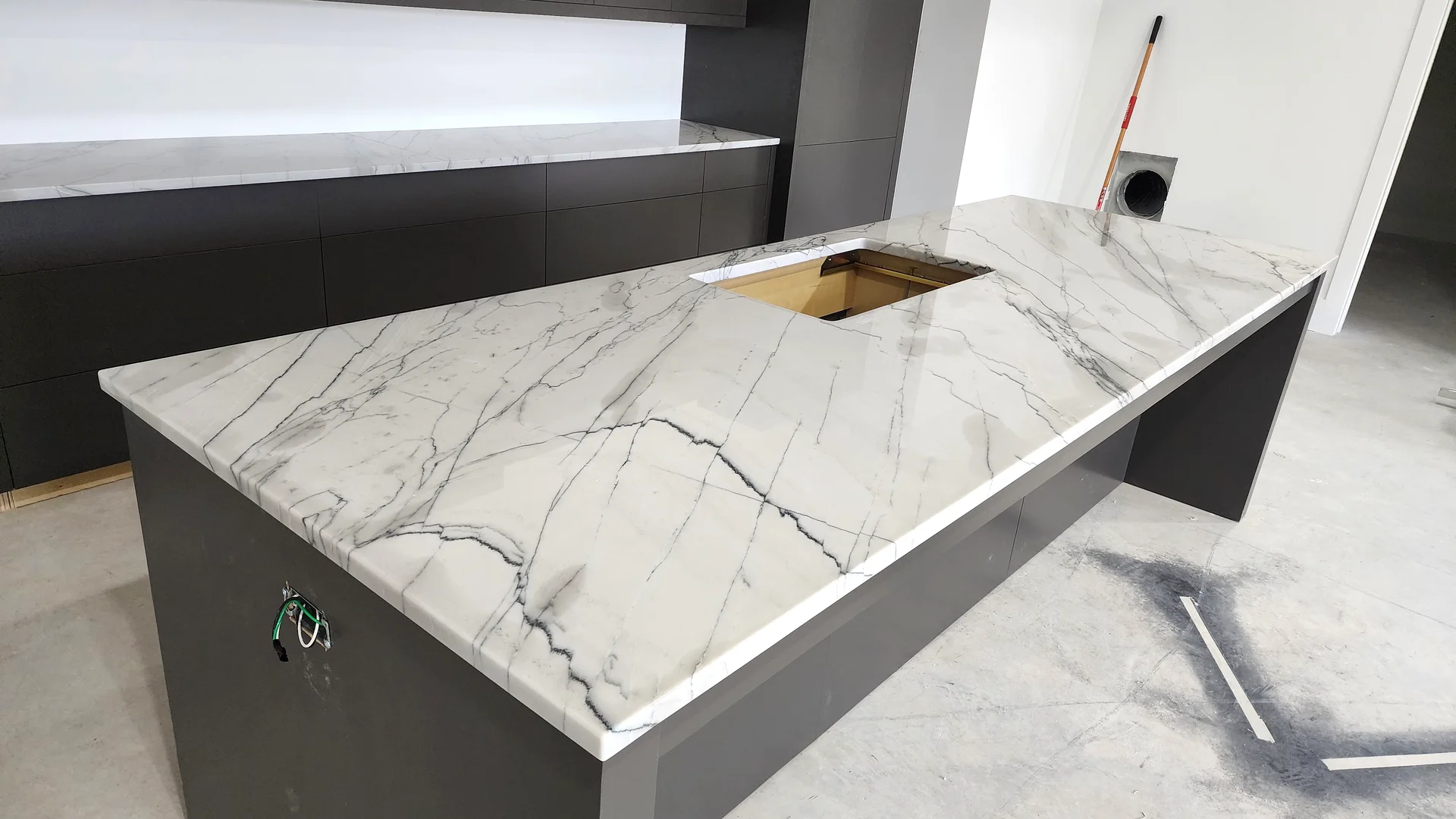 Contrast Kitchen Design